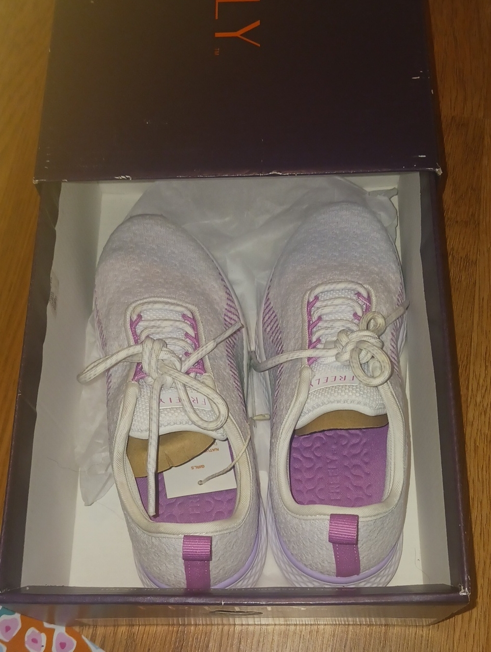 Freely Kids White & Purple Lace-Up Sneakers
